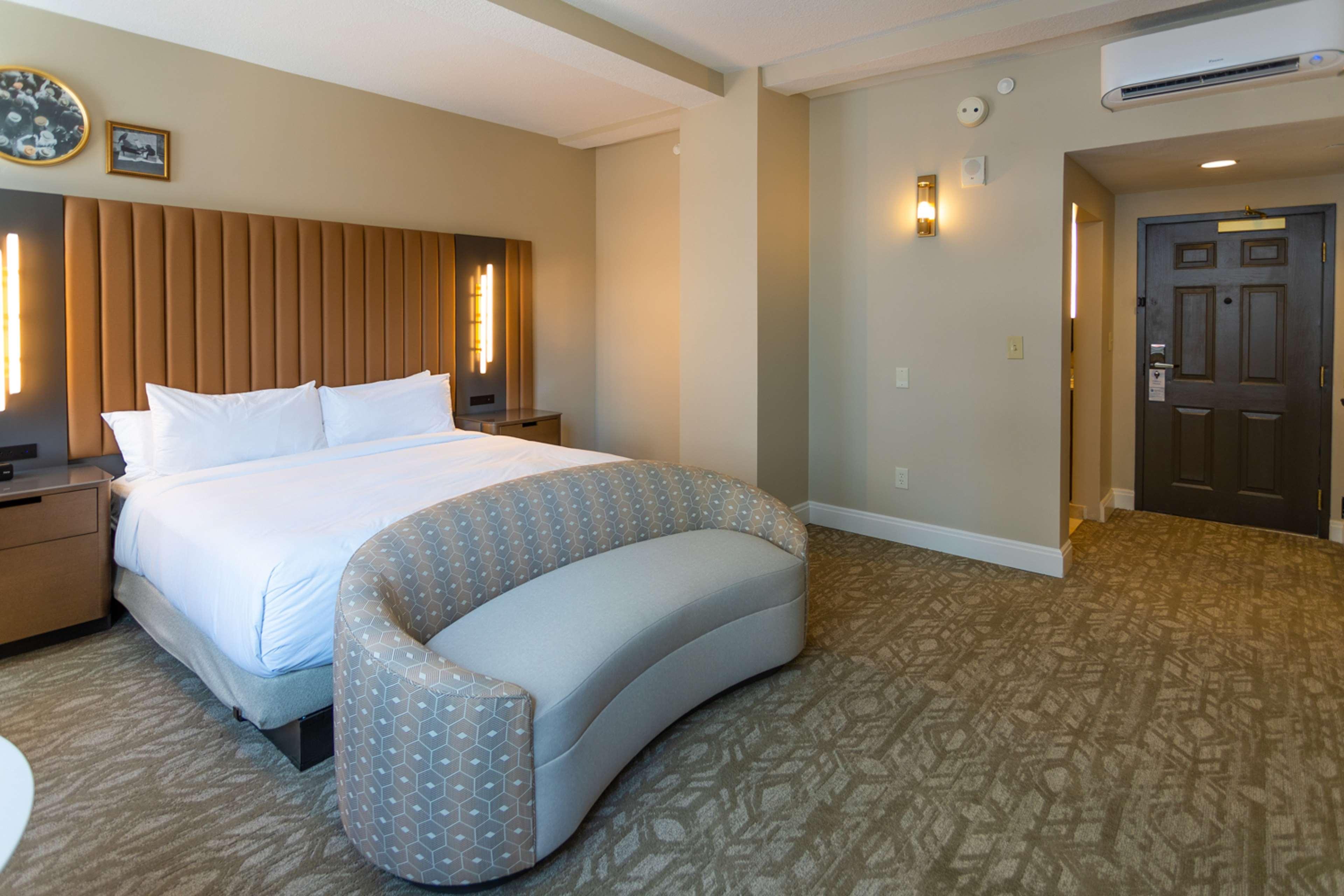 Hotel Flor Tampa Downtown, Tapestry Collection By Hilton Exteriör bild